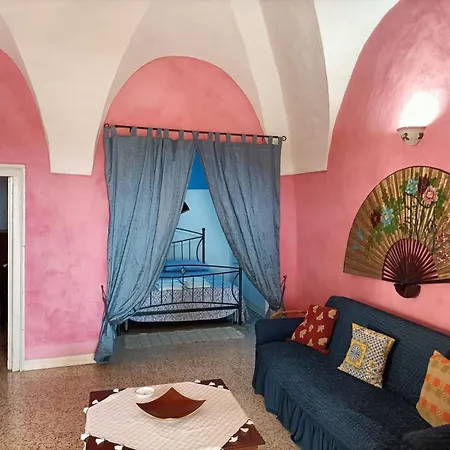 Dammuso Il Fenicottero Rosa Hébergement de vacances *